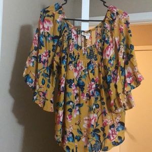 Floral top
